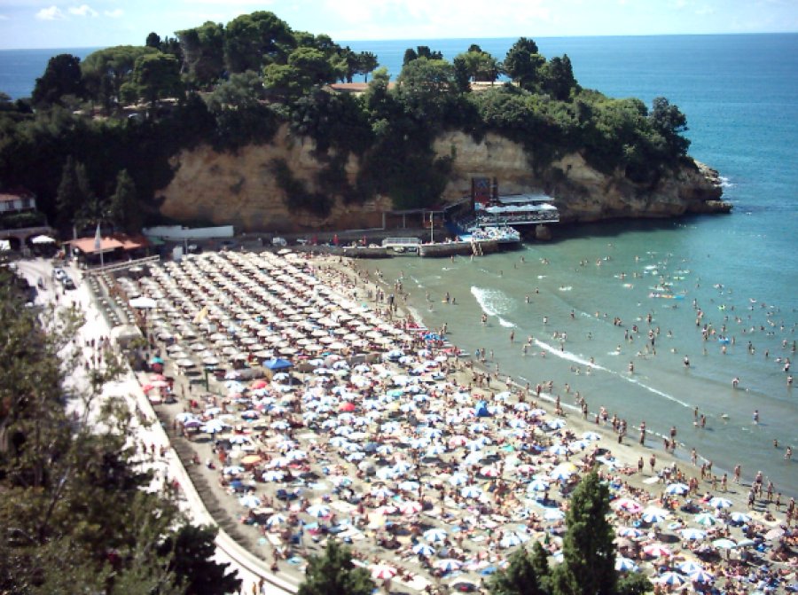 Mystery Surrounds Elderly Man's Death at Ulcinj's Small Beach